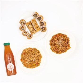 {{photo.Alt || photo.Description || 'Сет &quot;Третий Лишний&quot; 16 кусочков '}}